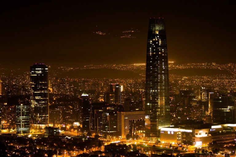 Santiago : Visite nocturne privée de 4 heures avec dîner et spectacleTour de ville privé de nuit avec dîner et colline de Santa Lucia