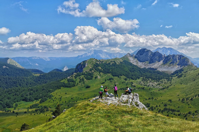 From Foča: Zelengora Lakes & Tito's Villa 4WD Tour