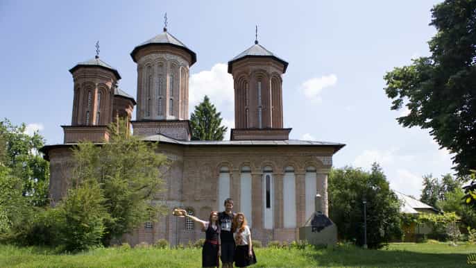 bucharest surroundings smallgroup tour