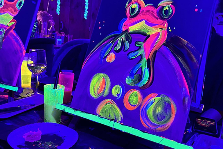 Paris: Fluorescent Painting Workshop