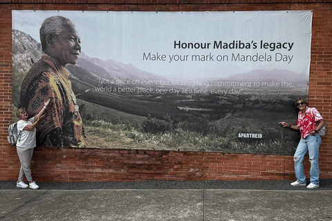 Johannesburg: Apartheid Museum Guided Experience Private Tour Rate