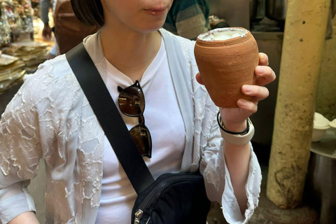 Wedding Wear & Bollywood Glam Shopping Tour (Women-Led Tour) Wedding Wear & Bollywood Glam Shopping Tour (Half-Day Tour)