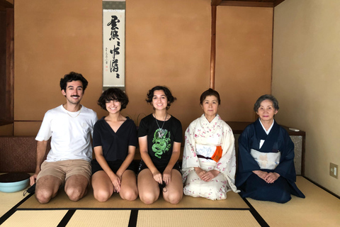 Kanazawa: Food and Tea Culture Private Guided Tour