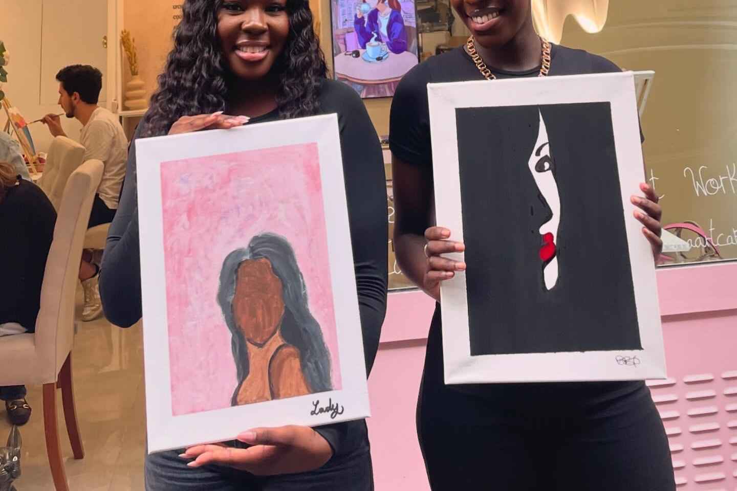 Paris : Painting experience in an art cafe