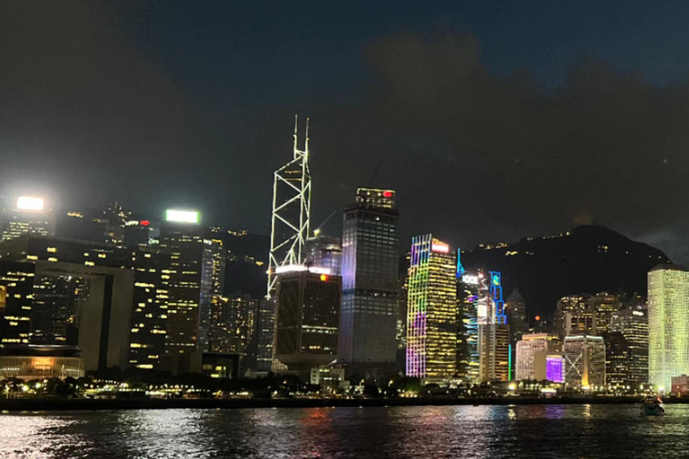 Crucero Nocturno por el Puerto Victoria de HK Ying's Journey