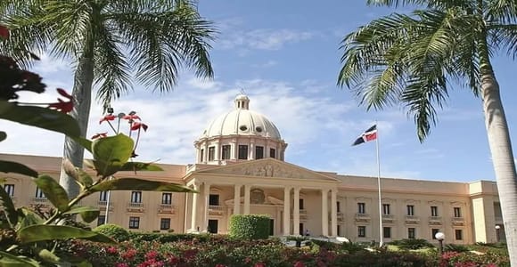 Bayahibe: Santo Domingo Day Trip & Lunch