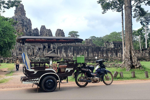 Siem Reap: Tour guidato dei Templi di Angkor in tuk tuk