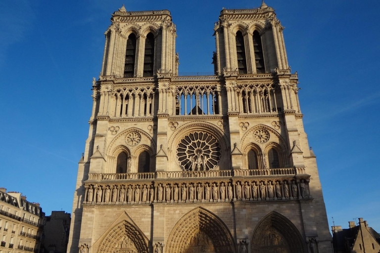 Notre Dame: Prywatna wycieczka z przewodnikiemNotre Dame: Prywatna wizyta z przewodnikiem