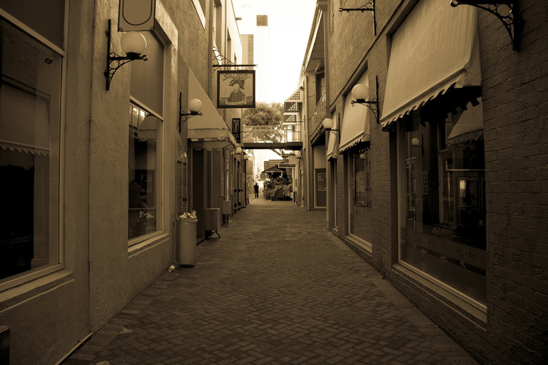 Perth: Private Walking Tour with a Local 6-Hour Tour