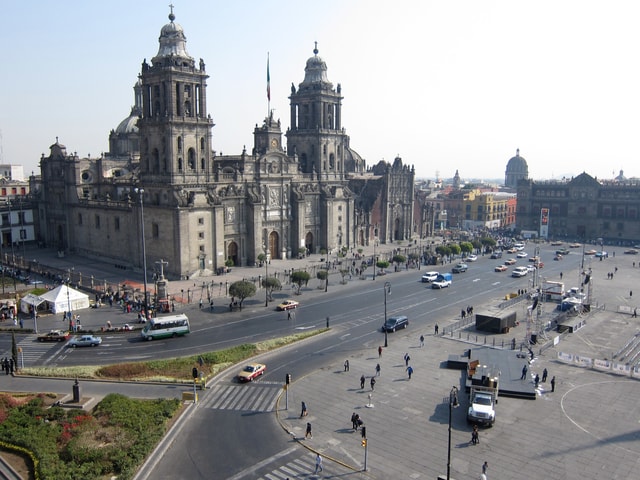 Mexico City: Private City Tour with Teotihuacán & Basilica