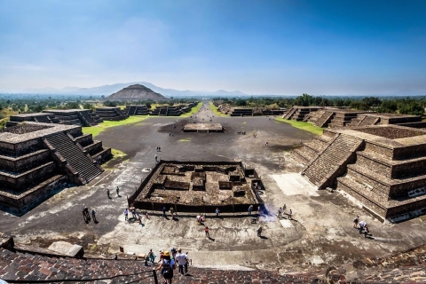 Mexico City: Private City Tour with Teotihuacán & Basilica Private Tour in Other Languages