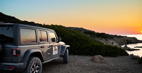 Milos Jeep Safari: Sunset, Off-Road & Hidden Hilltop Gems