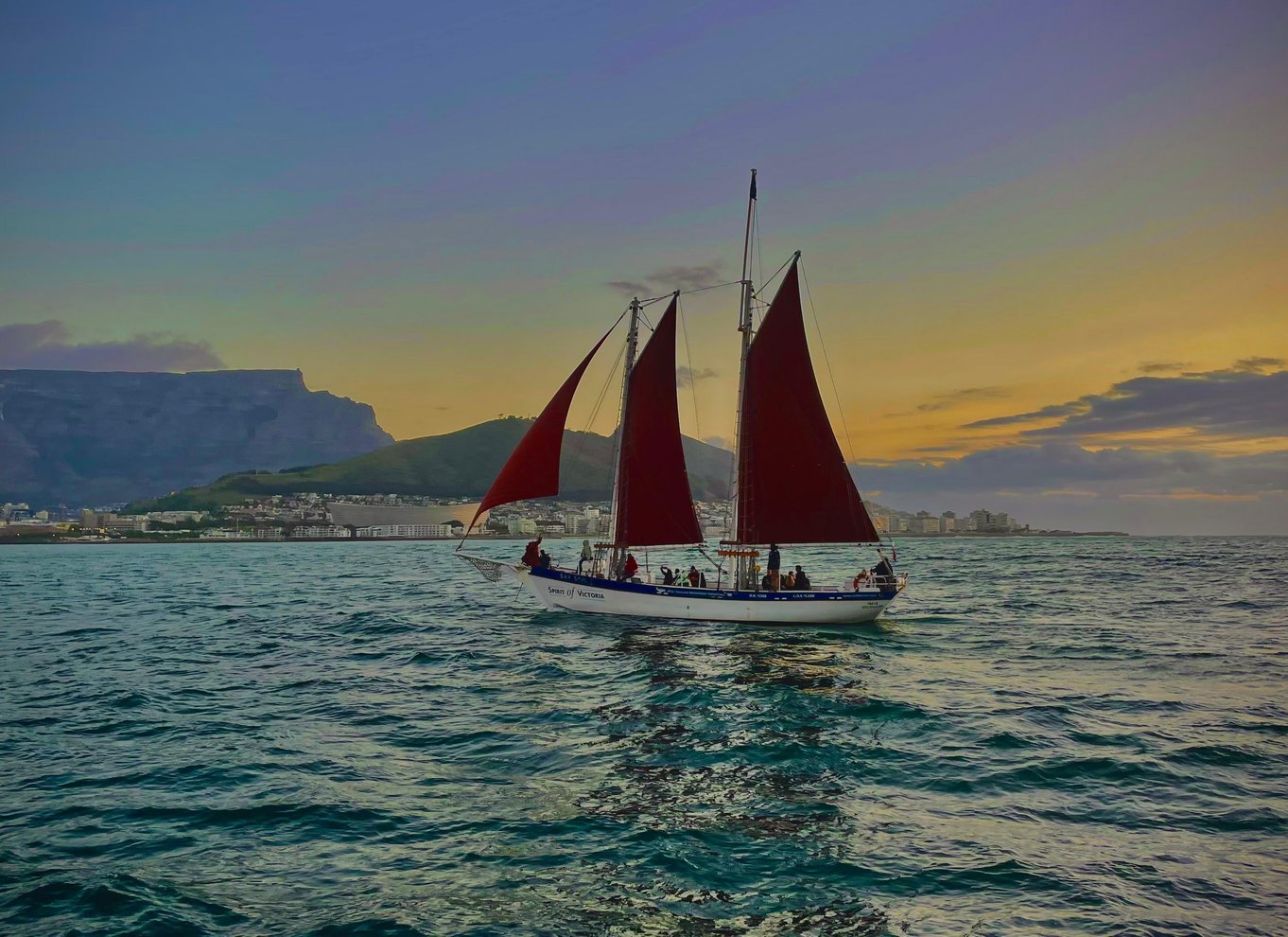 Cape Town: Solnedgangskrydstogt fra V&A Waterfront med bobler
