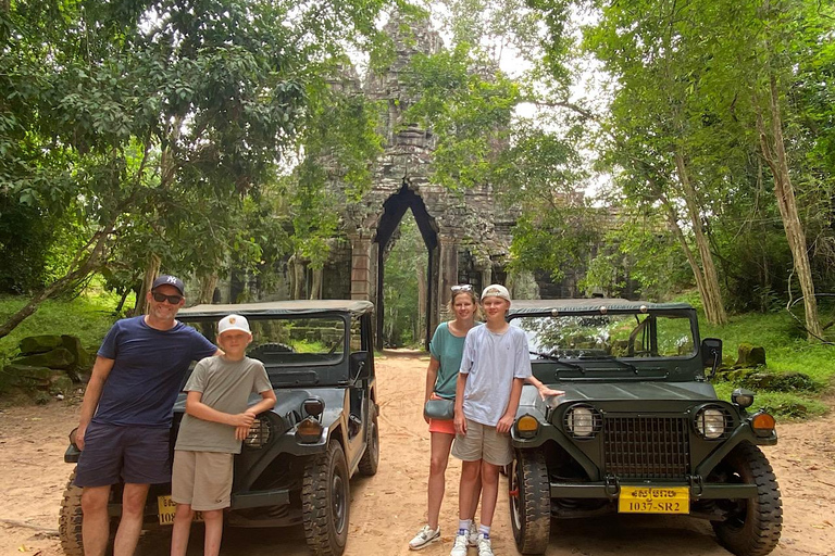 Siem Reap Angkor Wat: tour in jeep all&#039;alba a Srah Srang