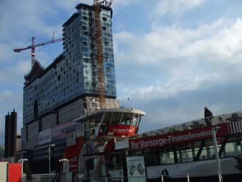 Hamburg: City-Tour per Fahrrad mit Elbphilharmonie Hamburg: City-Tour per Fahrrad mit Elbphilharmonie