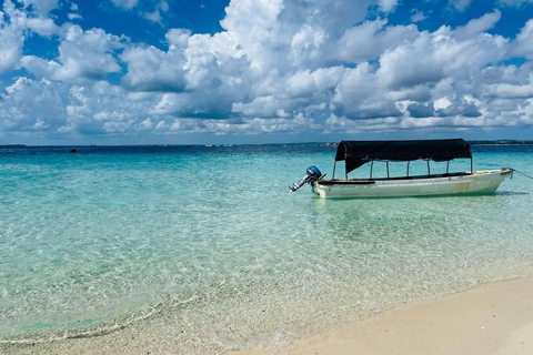 Zanzibar: passeio pela Cidade de Pedra e relaxamento na praia com almoçoPasseio sem transporte de ida e volta para o hotel