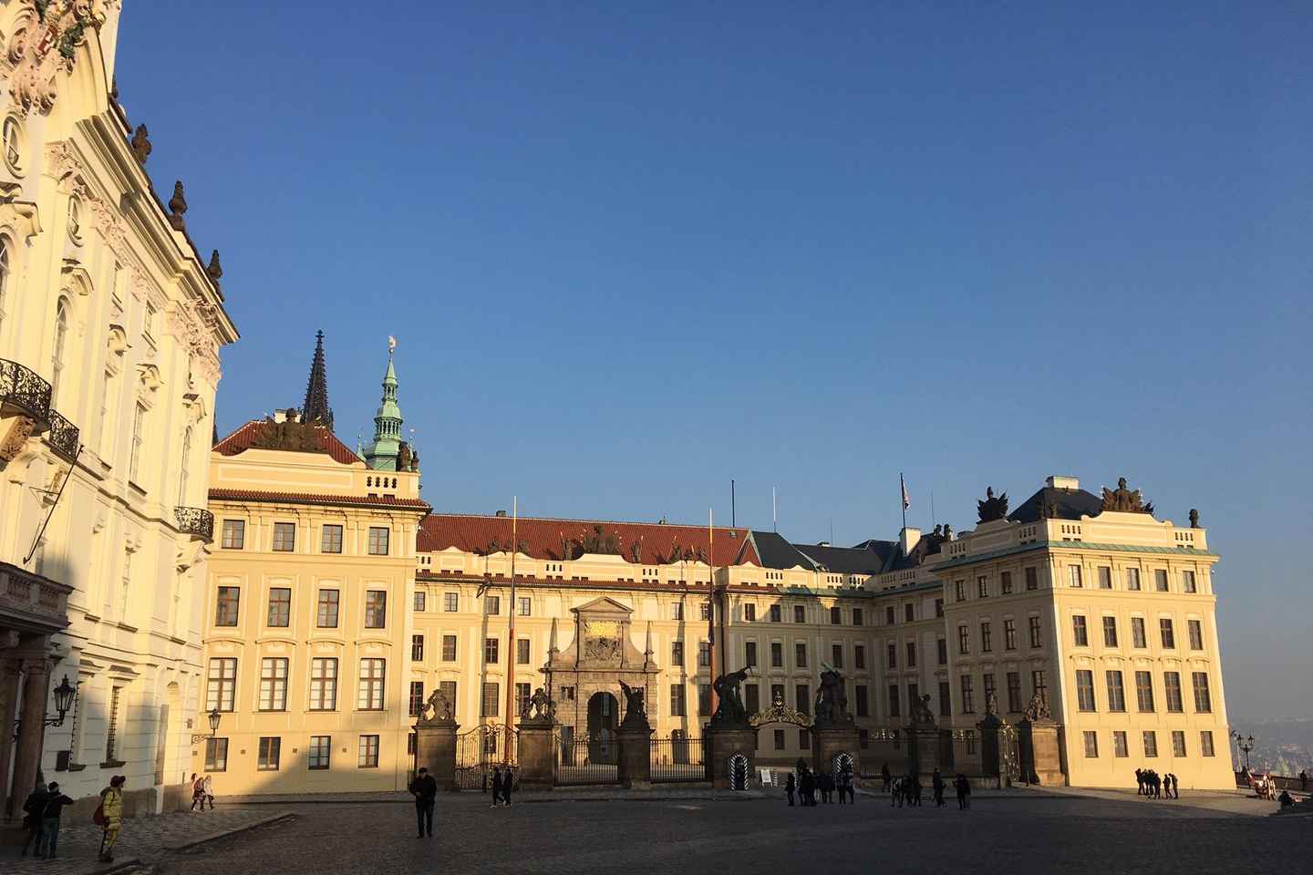 3-Hour Prague Castle & Interiors Tour