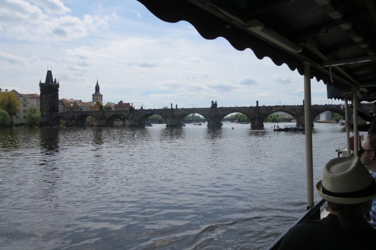 Praag: lunchboottocht van 2 uur over rivier de Moldau
