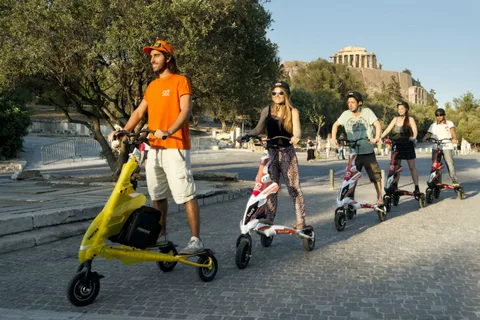 Tour a piedi dell'Acropoli e punti salienti di Atene in trike elettrico