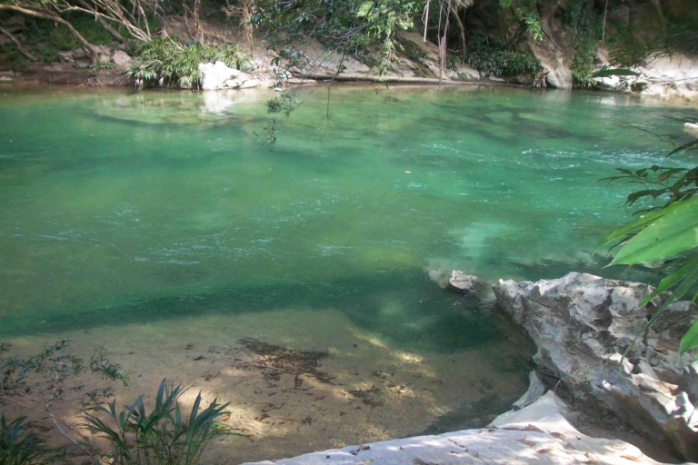 Rio Claro Jungle River Private Tour z MedellínRio Claro Jungle River: Prywatna wycieczka z Medellín