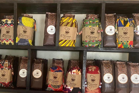 Nairobi: Tour della fabbrica e della fattoria del caffè con trasferimento