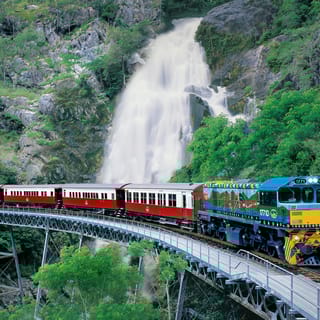 Port Douglas: Kuranda via Scenic Rail med mulighed for Skyrail