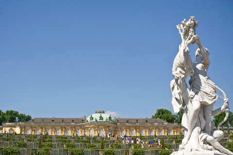 Berlin: Potsdam&#039;s Kings, Gardens, and Palaces Walking Tour