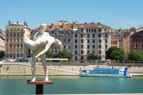 Lyon: Guided Sightseeing Cruise