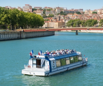 Lyon: Guidad båttur med sightseeing på Saône-floden