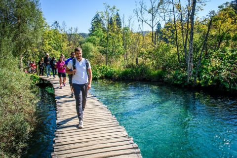 Depuis Split/Trogir : transfert à Zagreb, lacs de Plitvice
