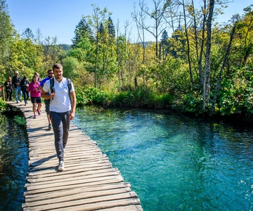 Vanuit Split: Zagreb Transfer & Plitvice Meren Tour