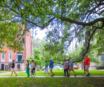 Savannah: Local Favorites Walking Food Tour