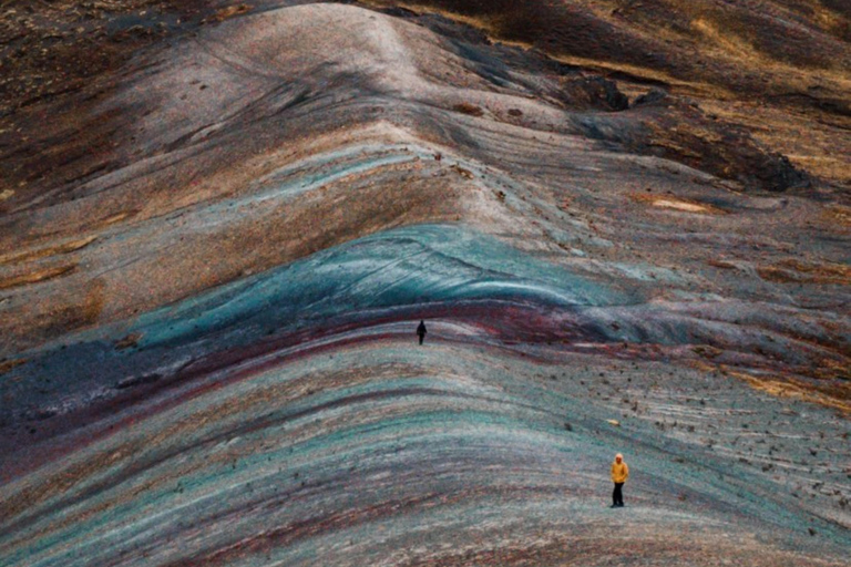 Cusco: Palcoyo Mountain Day Trip with Breakfast and Lunch