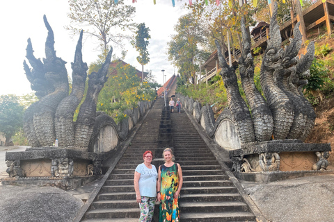 Chiang Rai: Popular Sightseeing Tour 7 places , Buffet Lunch Chiang Rai: Popular Sightseeing Tour 7 places ,Buffet Lunch