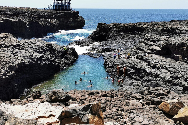 Sal: Blue Eye (Buracona) Private Tour with Pickup Private tour for up to 4 people