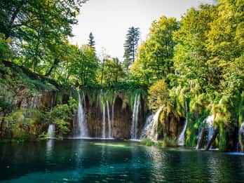 Da Zagabria: Trasferimento a Spalato e visita guidata ai laghi di Plitvice