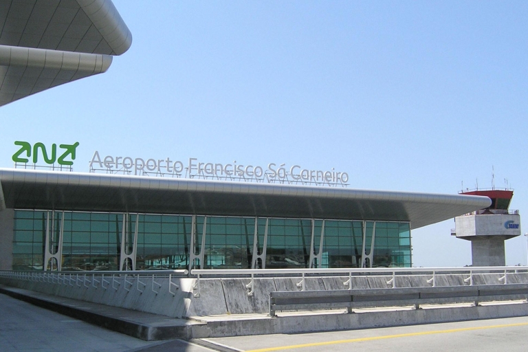 Transfer van Porto Airport naar Porto CenterEnkele reis privé transfer van Porto Airport naar Porto Center