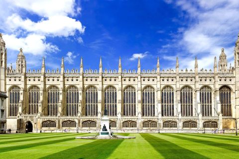 Cambridge: Places and People Walking Tour