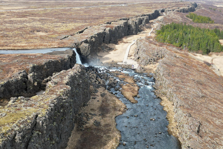 Landmannalaugar: Helicopter tour with 3 Landings