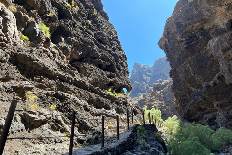 Masca Gorge Guided Hike + Boat Ride + Transport