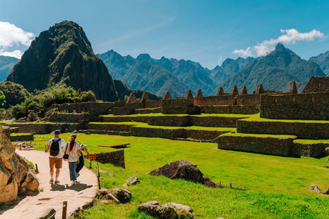 Aguas Calientes: Machu Picchu Circuit 2 Ticket with Guide Machu Picchu Circuit 2 Ticket with Private Guide