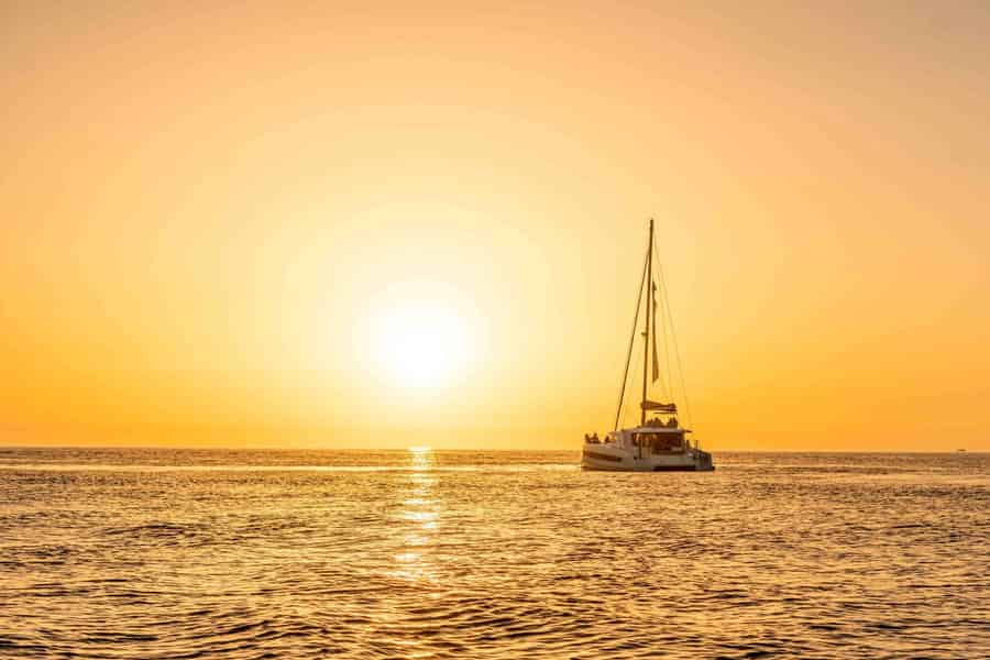 Porto: Flussfahrt auf dem Douro bei Tag oder Abend mit Portwein. Foto: GetYourGuide