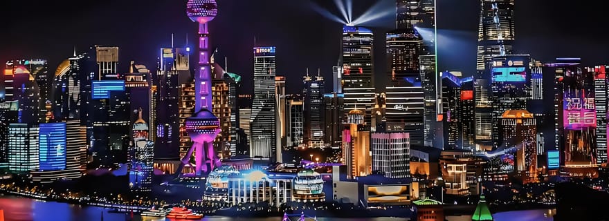 Visite privée de la ville d'eau de Zhujiajiao avec visite nocturne de la rivière