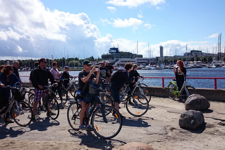 Tour en bicicleta de 2 horas por lo mejor de TallinOpción estándar