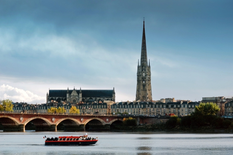 Bordeaux: malowniczy rejs po rzece z komentarzem i CanelésRejs po rzece Bordeaux
