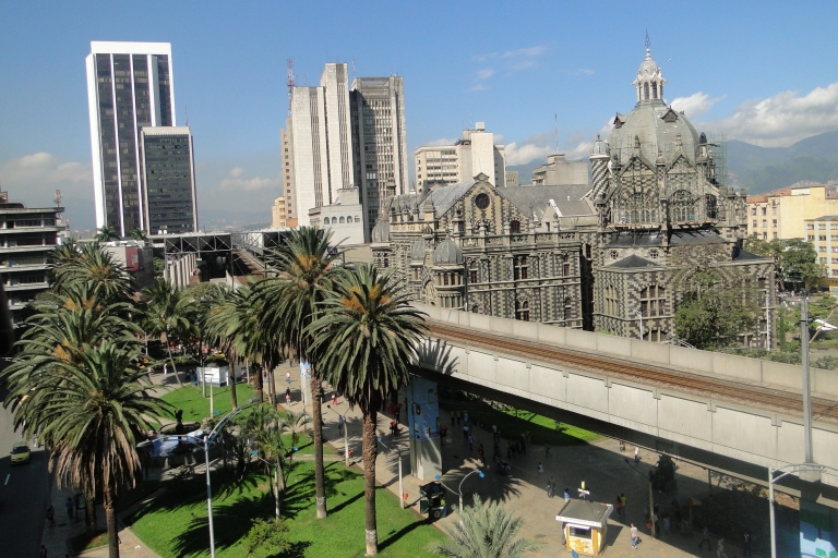 Medellín: piesza wycieczka z kolejką linową i placem Botero