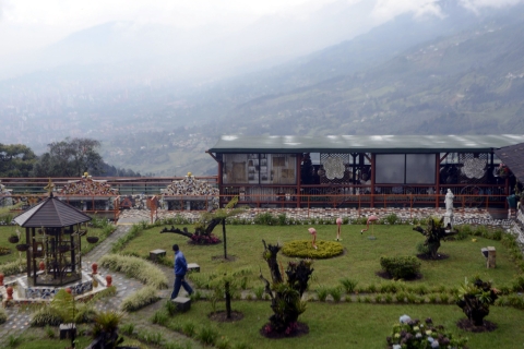 Medellín: Pablo Escobar Jail Private Tour