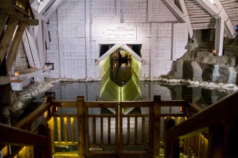 Krakow: Wieliczka Salt Mine Guided Tour