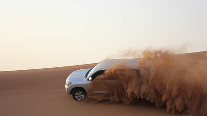 dubai aventura no deserto sandboard e churrasco