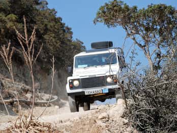 Paphos: Land Rover Jeep Safari Tour Costeiro e Lagoa Azul